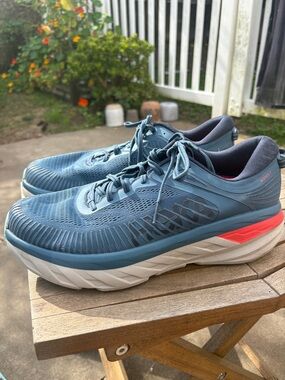 Hoka Bondi 7